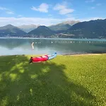Foreground Lakefront Bike&boat& Scooter アパート コーリコ